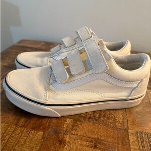 women’s Vans Old Skool V Shoes